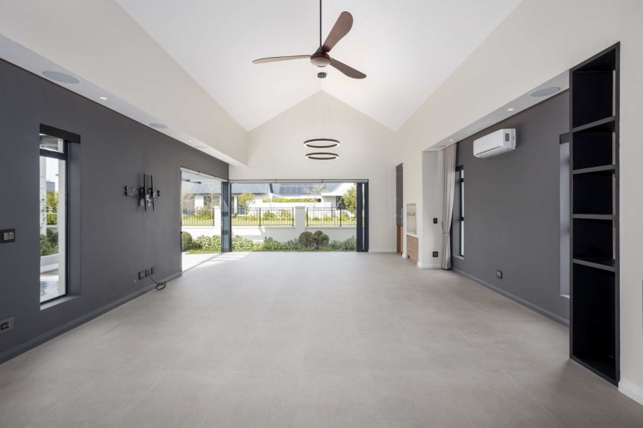 To Let 3 Bedroom Property for Rent in Val De Vie Estate Western Cape